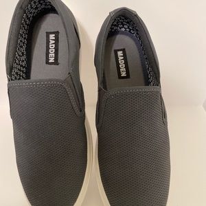 Madden Ansilo slip on